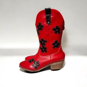 🌻NEW w/box Masseys Red & Black Blaze Floral Cowgirl Boots Size 7